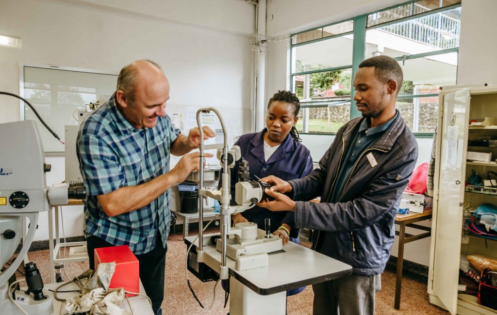 Portrait-25 Portrait-25